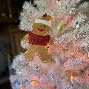 Gingerbread Man Christmas
Ornament